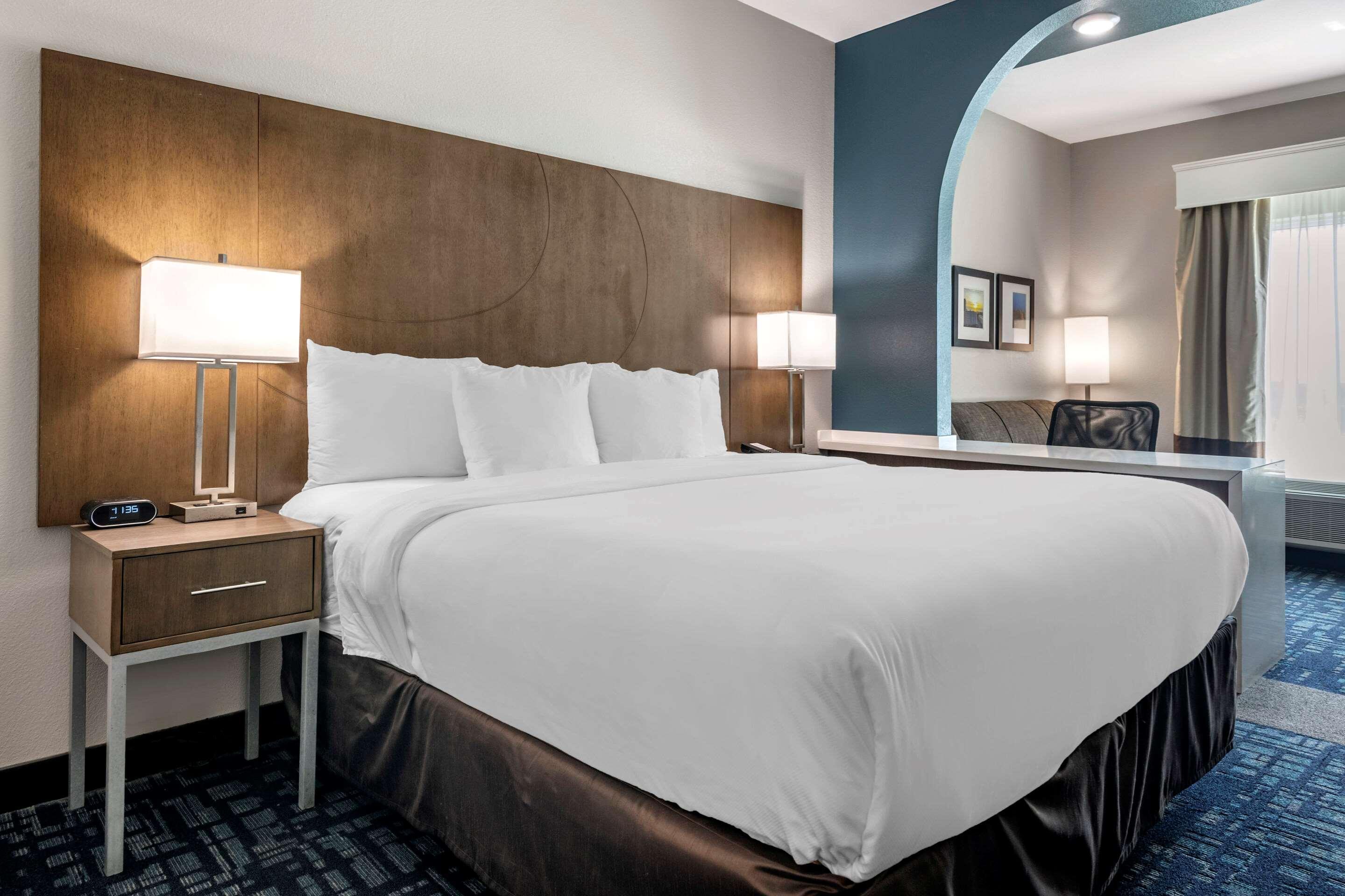 Comfort Suites Fort Lauderdale Airport & Cruise Port Dania Beach Exteriör bild