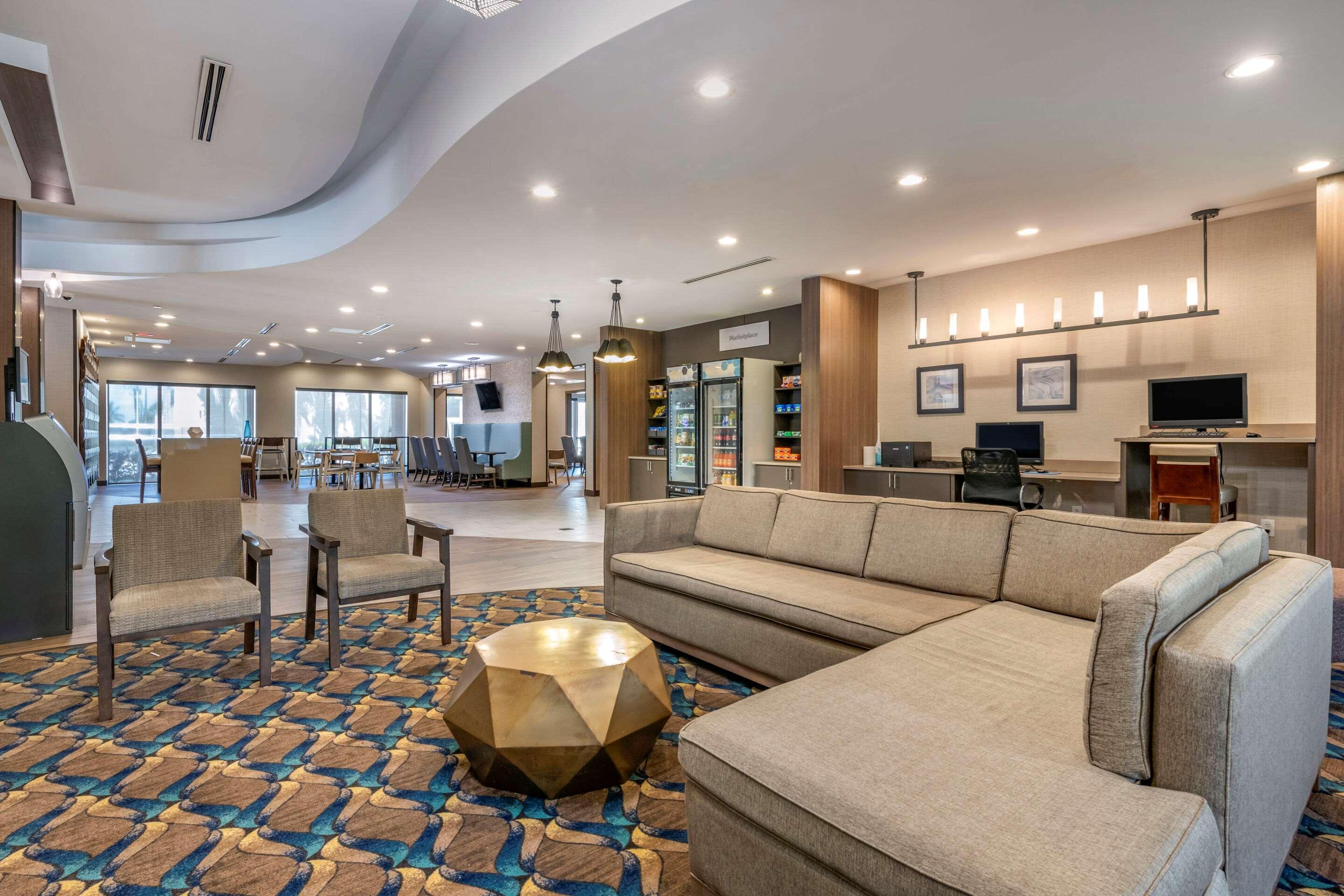 Comfort Suites Fort Lauderdale Airport & Cruise Port Dania Beach Exteriör bild